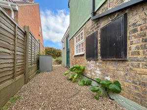 Photo 11- click for photo gallery